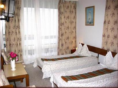 Hotel 2* Onix Cap Aurora Romania