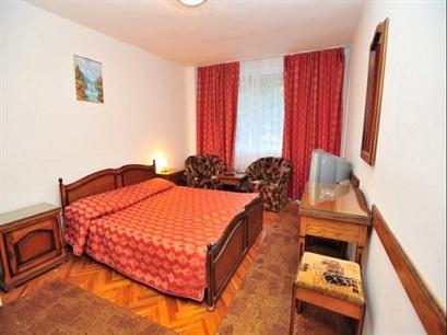 Hotel 3* Parc Arad Romania