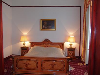 Hotel 3* Imparatul Romanilor  Sibiu Romania
