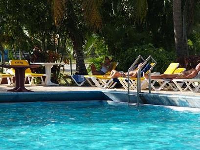 Hotel 3* Pernik Holguin Cuba