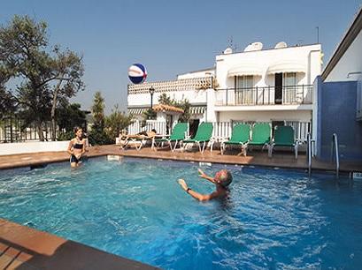 Hotel 2* Ninays Lloret del Mar Spania