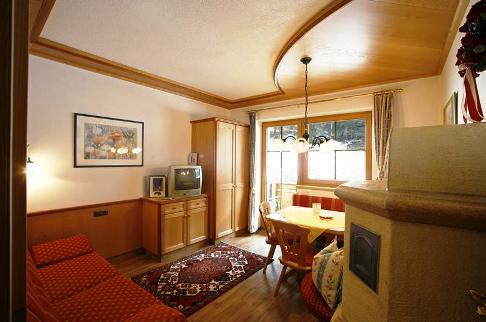 Aparthotel 4* Bergkristall Mayrhofen Austria