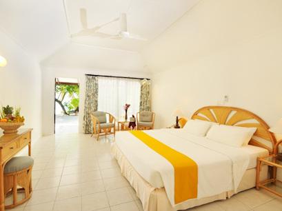 Resort 4* Holiday Island Atolul Ari Maldive