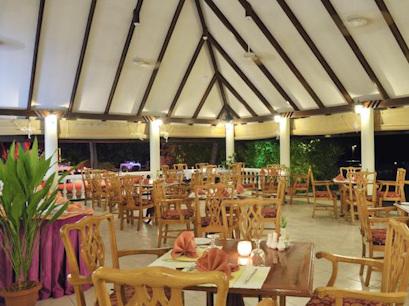 Resort 4* Holiday Island Atolul Ari Maldive