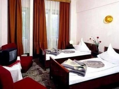 Hotel 2* Lotru Voineasa Romania
