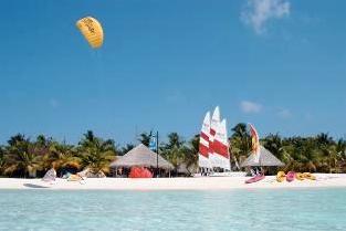 Resort 4* Kuredu Island Atolul Lhaviyani Maldive