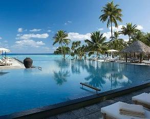 Resort 5* Four Seasons (Landaa Giravaru) Atolul Baa Maldive