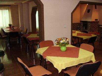 Pensiune 2* Favorit Borsa Romania