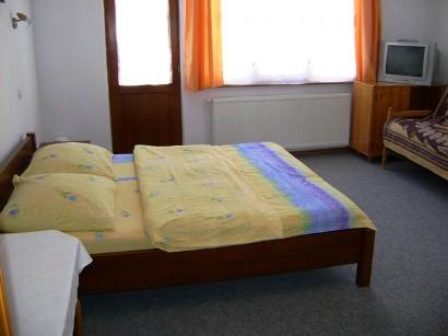 Pensiune 2* Anca Borsa Romania