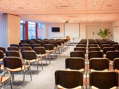 Hotel 3* Ibis Palatul Parlamentului Bucuresti Romania