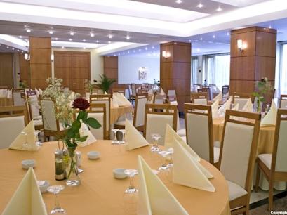 Hotel 3* Coroana de Aur Bistrita Romania