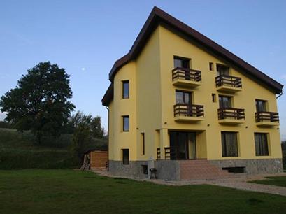 Pensiune 3* Rising Sun Rasnov Romania