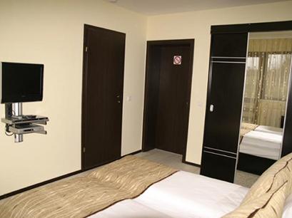 Pensiune 3* Rising Sun Rasnov Romania