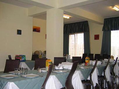 Pensiune 3* Rising Sun Rasnov Romania