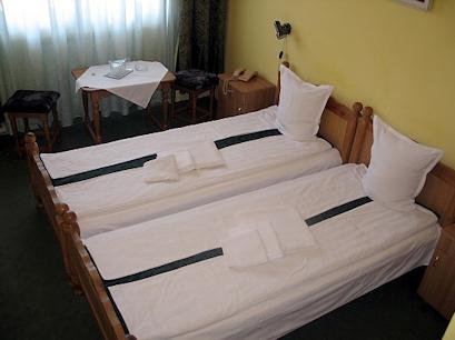 Hotel 2* Decebal Bistrita Romania