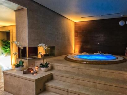 Hotel 4* Roman Plaza Roman Romania