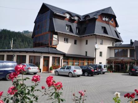 Hotel 3* Cosmos Campulung Moldovenesc Romania
