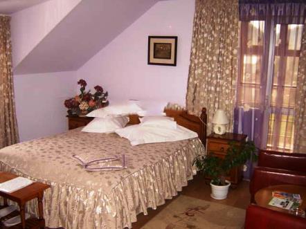 Hotel 3* Cosmos Campulung Moldovenesc Romania