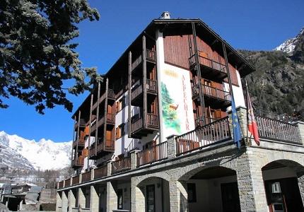 Hotel 3* Alpechiara Courmayeur Italia