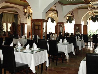 Hotel 3* Albert Suceava Romania