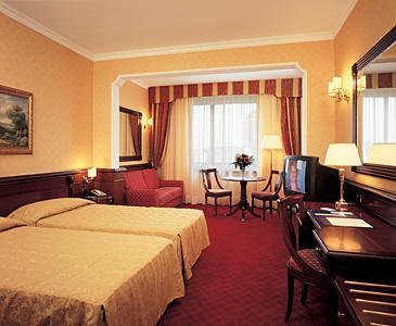 Hotel 4* Atahotel Executive Milano Italia