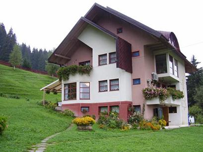 Pensiune 3* Casa Lucretia Vama Romania