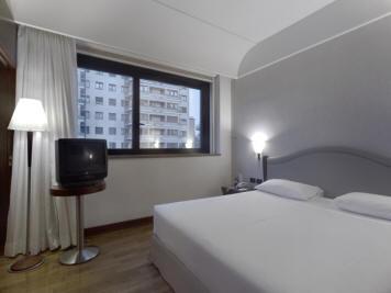 Hotel 4* NH Machiavelli Milano Italia