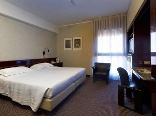 Hotel 4* NH Milanofiori Milano Italia