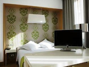 Hotel 4* NH Touring Milano Italia