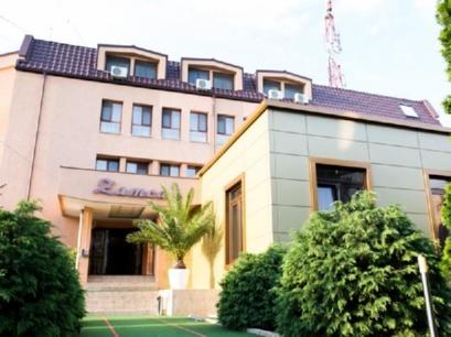Hotel 3* Zamca Suceava Romania