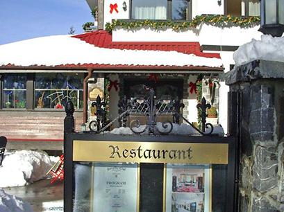 Pensiune 5* Heraldic Club Poiana Brasov Romania