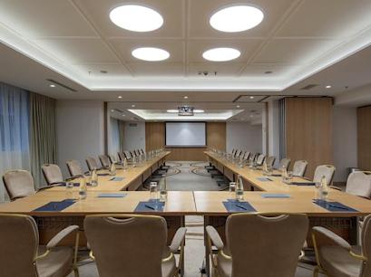 Hotel 5* Athenee Palace Hilton Bucuresti Romania