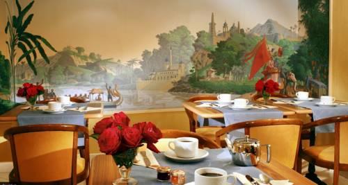 Hotel 3* America Opera Paris Franta