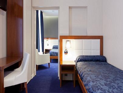 Hotel 4* Ambassador Concorde Paris Franta