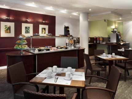 Hotel 4* Holiday Inn Disneyland   Paris Franta