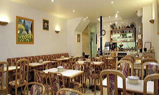 Hotel 2* Kyriad LaFayette Paris Franta