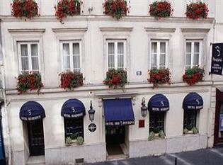 Hotel 3* Les Trois Poussins Paris Franta