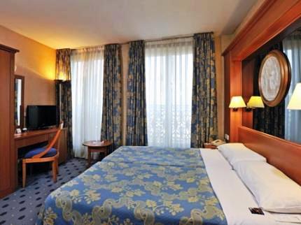 Hotel 3*+ Tryp Francois Paris Franta