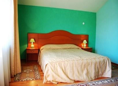 Pensiune 3* Trei Brazi  Baile Olanesti Romania