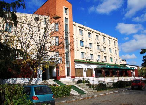 Hotel 2* Cantemir Husi Romania