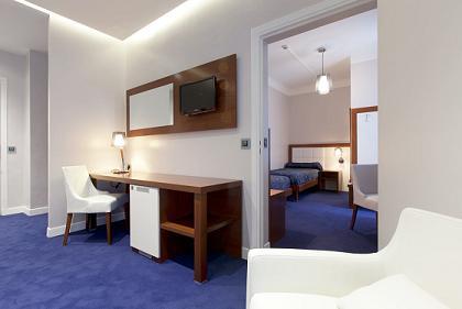 Hotel 3* AMBASSADEUR Paris Franta