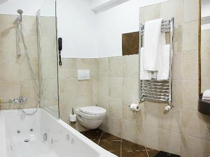 Hotel 3* Pestera Moroeni Romania