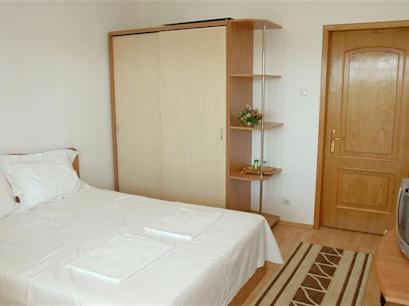 Pensiune 4* Nina 23 August Romania