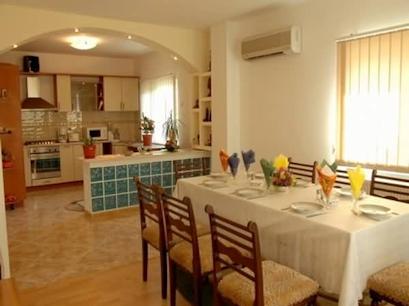 Pensiune 4* Nina 23 August Romania