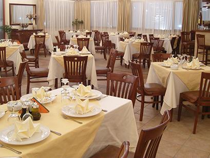 Hotel 3* Garden Club Brasov Romania