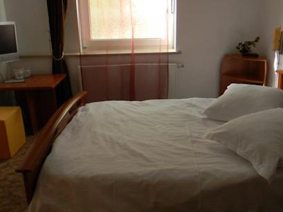 Vila 3* Paris Sinaia Romania