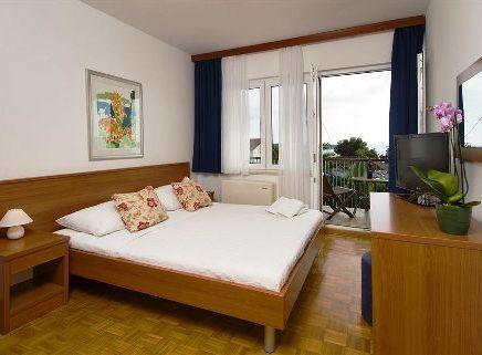 Aparthotel 3* Pharia Hvar Croatia