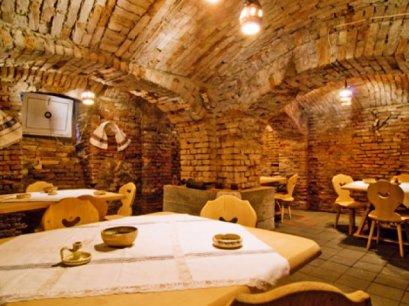 Hotel 3* Marion Dumbraveni Romania