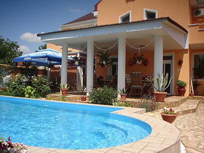 Pensiune 4* XO Residence Arad Romania