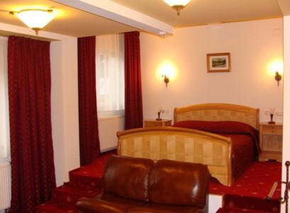Pensiune 5* Manoir Mignon Campulung Moldovenesc Romania
